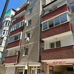 Stylish With Free Parking By Apartmax