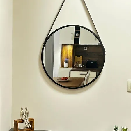 Stylish With Free Parking By Apartmax * 瓦爾納